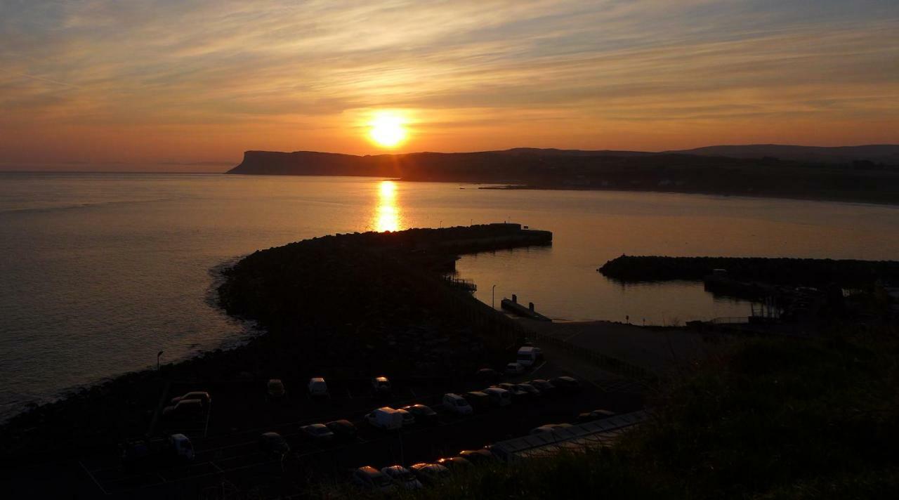 Glen Haven Bed And Breakfast Ballycastle Exteriör bild